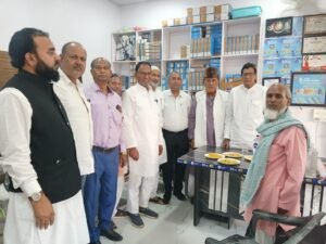 पूर्व शिक्षामंत्री डॉ. मसूद अहमद ने सुल्तानपुर में पुराने साथियों से की स्नेहिल मुलाकात, यादों में खोकर जताया आभार 1 IMG 20260404 WA0007