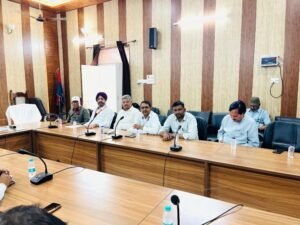 पुलिस अधीक्षक की अध्यक्षता में जिला सुरक्षा संगठन की अहम बैठक, यातायात व्यवस्था सुधारने पर विशेष जोर 10 IMG 20260407 WA0098